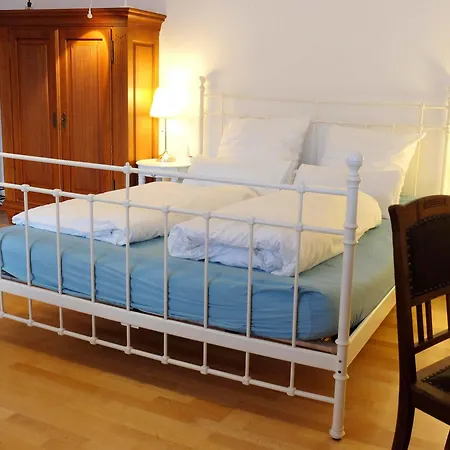 Bed & Breakfast Villa Orchard Frankfurt