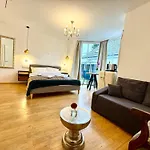 Orchard Frankfurt - Trade Fair Airport 5*