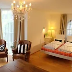 Bed & Breakfast Orchard Frankfurt - Trade Fair Airport Kriftel