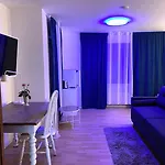 Orchard Frankfurt - Trade Fair Airport Bed & Breakfast
