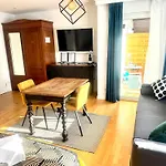 Orchard Frankfurt - Trade Fair Airport Bed & Breakfast Kriftel