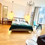 Orchard Frankfurt - Trade Fair Airport Couette-café 5*