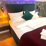 Orchard Frankfurt - Trade Fair Airport