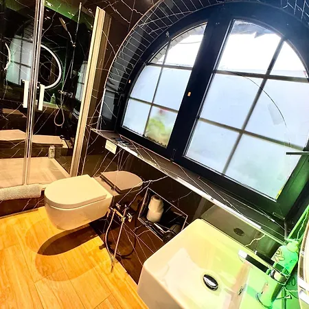 Orchard Frankfurt Bed & Breakfast