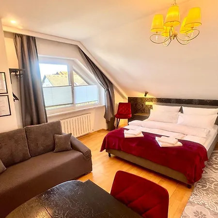 Orchard Frankfurt - Trade Fair Airport Bed & Breakfast 3*