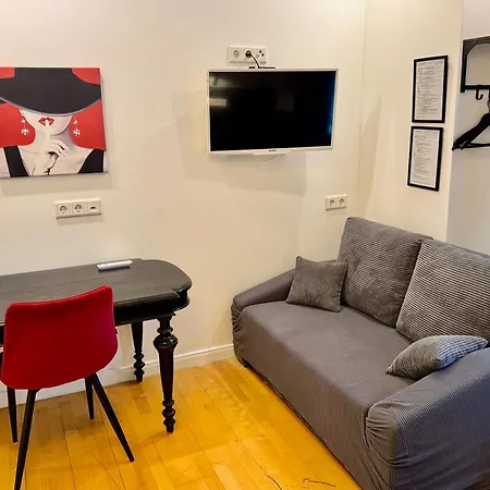 Orchard Frankfurt - Trade Fair Airport Bed & Breakfast 3*