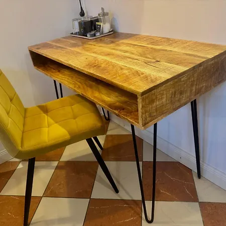 Orchard Frankfurt - Trade Fair Airport לינה וארוחת בוקר