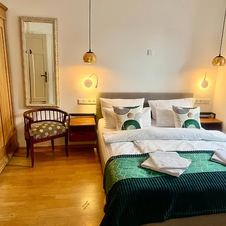 Bed & Breakfast Villa Orchard Frankfurt - Trade Fair Airport Kriftel