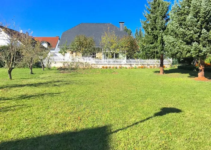 Orchard Frankfurt Bed & Breakfast Kriftel