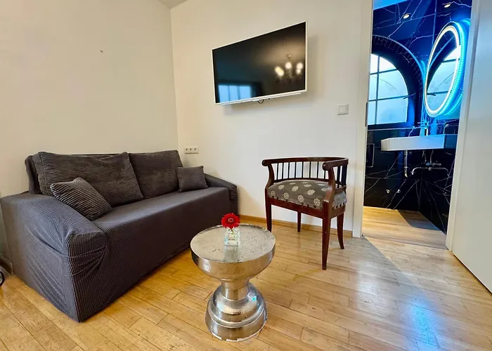 Orchard Frankfurt Bed & Breakfast 5*