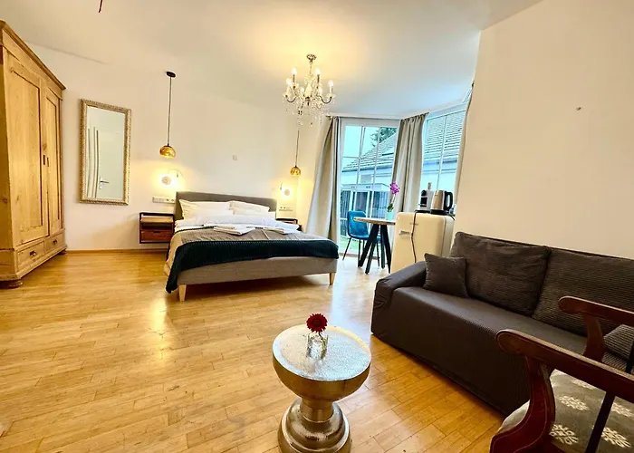 Villa Orchard Frankfurt - Trade Fair Airport 5*