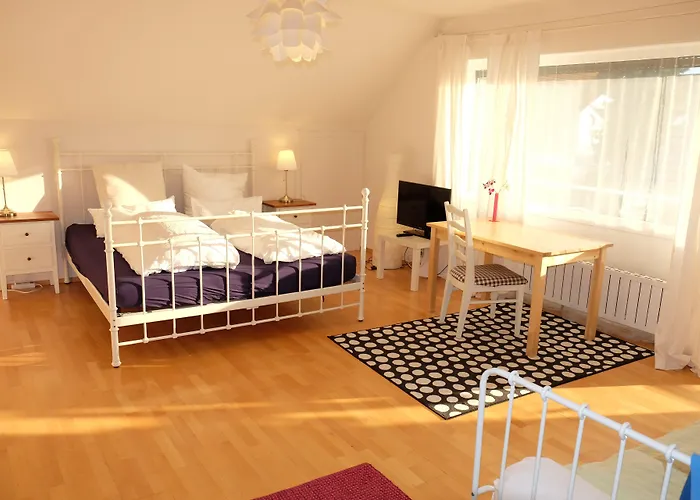 Villa Orchard Frankfurt - Trade Fair Airport 5*