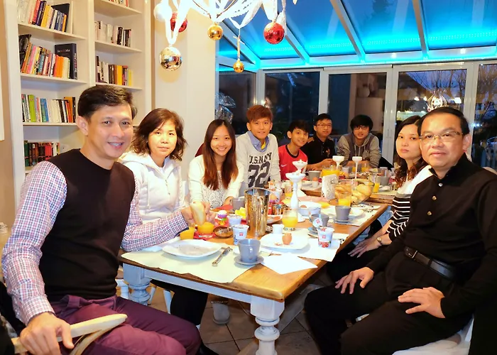 Bed & Breakfast Orchard Frankfurt 5*