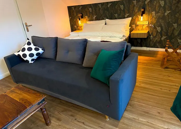 Orchard Frankfurt Bed & Breakfast