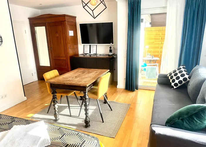 Villa Orchard Frankfurt - Trade Fair Airport Bed & Breakfast Kriftel